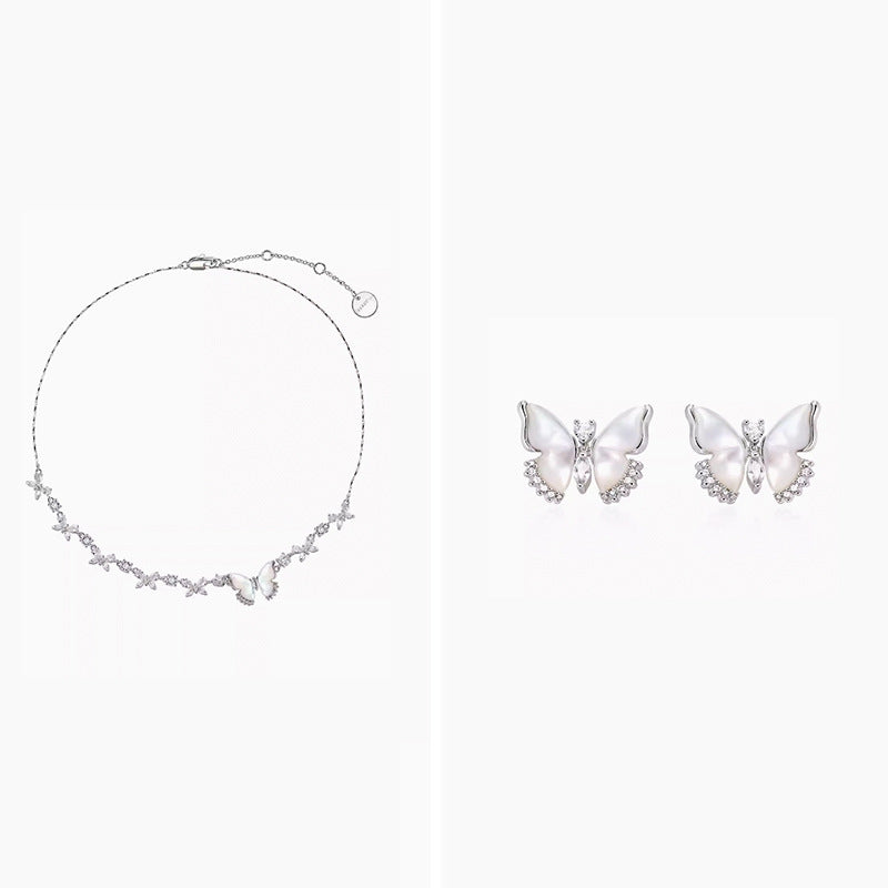 Diamond White Shell Butterfly Necklace Clavicle Chain